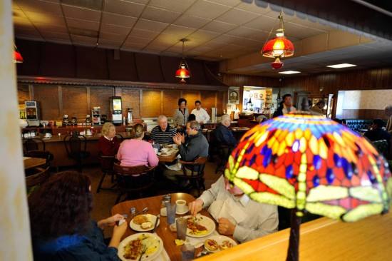 American mainstream society,美国主流社会,assignment代写,essay代写,美国作业代写