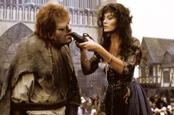 beauty and the beast,巴黎圣母院,essay代写,paper代写,作业代写 beauty and the beast,巴黎圣母院,essay代写,paper代写,作业代写