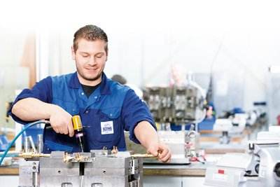 Richard's apprenticeship review,理查德学徒制评论,assignment代写,paper代写,北美作业代写 Richard's apprenticeship review,理查德学徒制评论,assignment代写,paper代写,北美作业代写