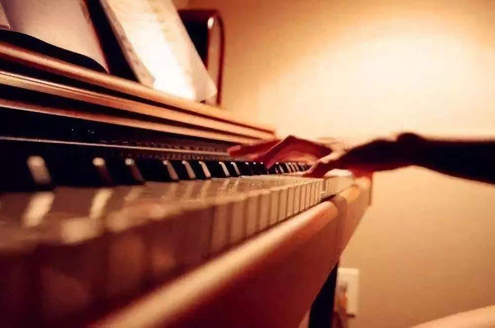 piano works,钢琴音乐的演奏情绪,essay代写,paper代写,作业代写 piano works,钢琴音乐的演奏情绪,essay代写,paper代写,作业代写