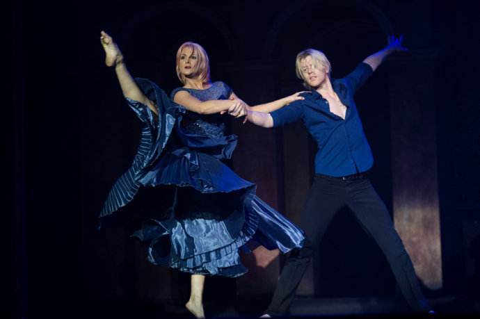 expression and emotion,舞蹈形态表达,essay代写,作业代写,代写 expression and emotion,舞蹈形态表达,essay代写,作业代写,代写